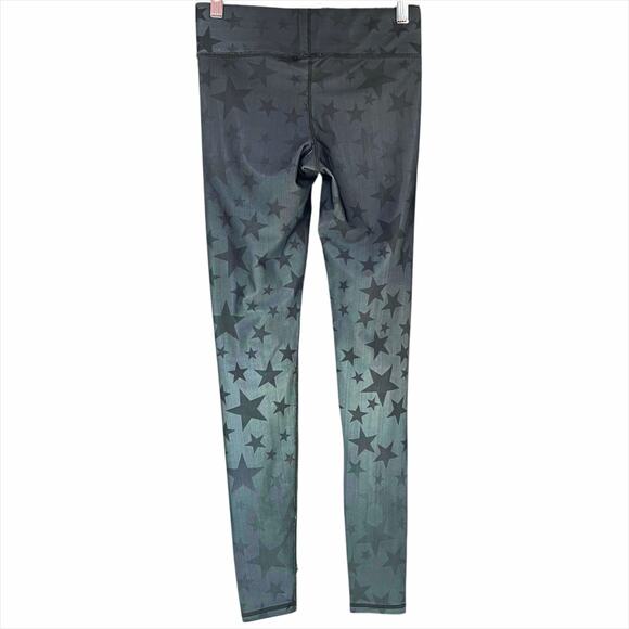 TEREZ NWT Hi-Shine Leggings Metal Gray/Black Star Print Size XS Made in NYC - Picture 4 of 8